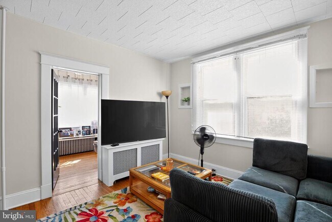 Building Photo - 4512 White Ave