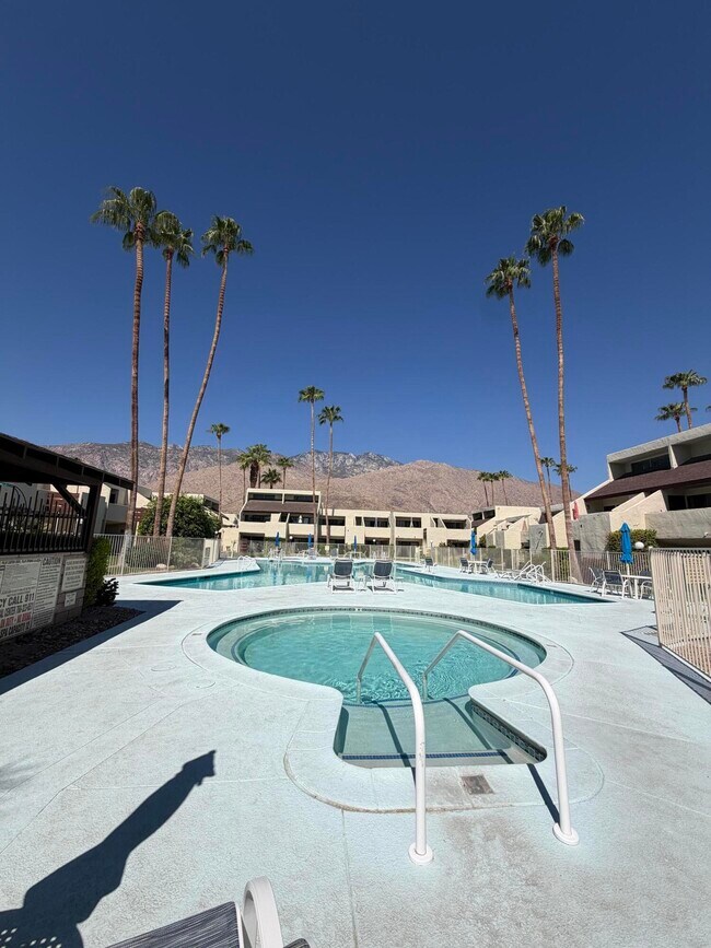 Building Photo - 1655 E Palm Canyon Dr