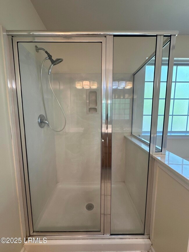 Building Photo - 132 Patriot Ct