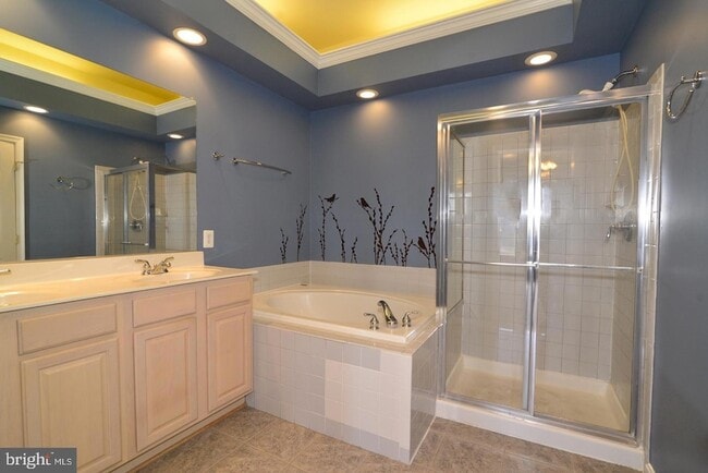 Building Photo - 43799 Maison Blanc Square