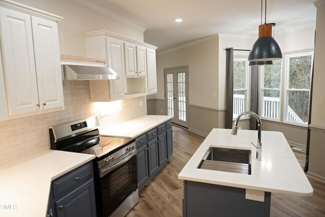 Building Photo - 6001 Brown Swiss Way