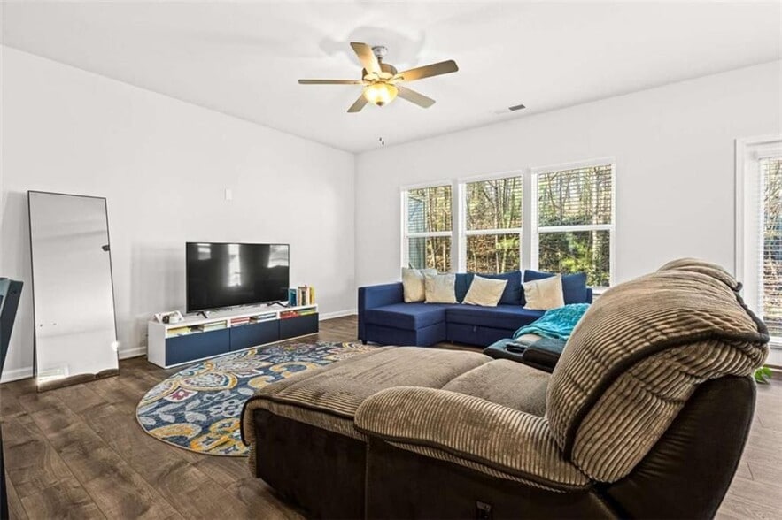 Building Photo - 7281 Rockhouse Rd