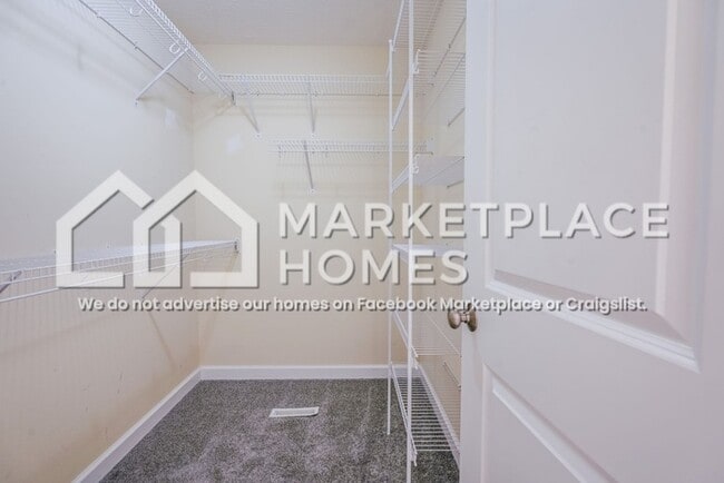 Building Photo - 510 Tyner Ave