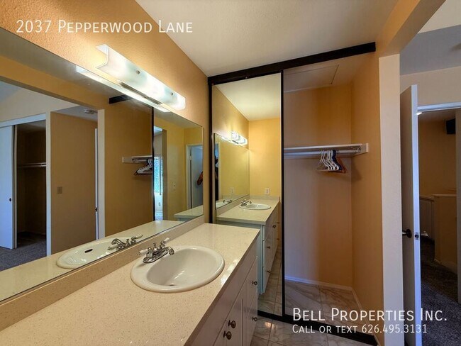 Building Photo - 2037 Pepperwood Ln