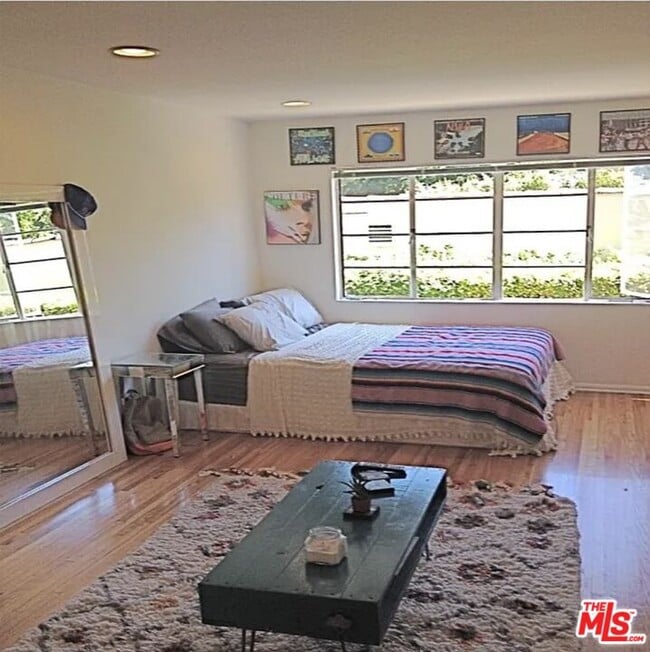 Building Photo - 940 Hammond St