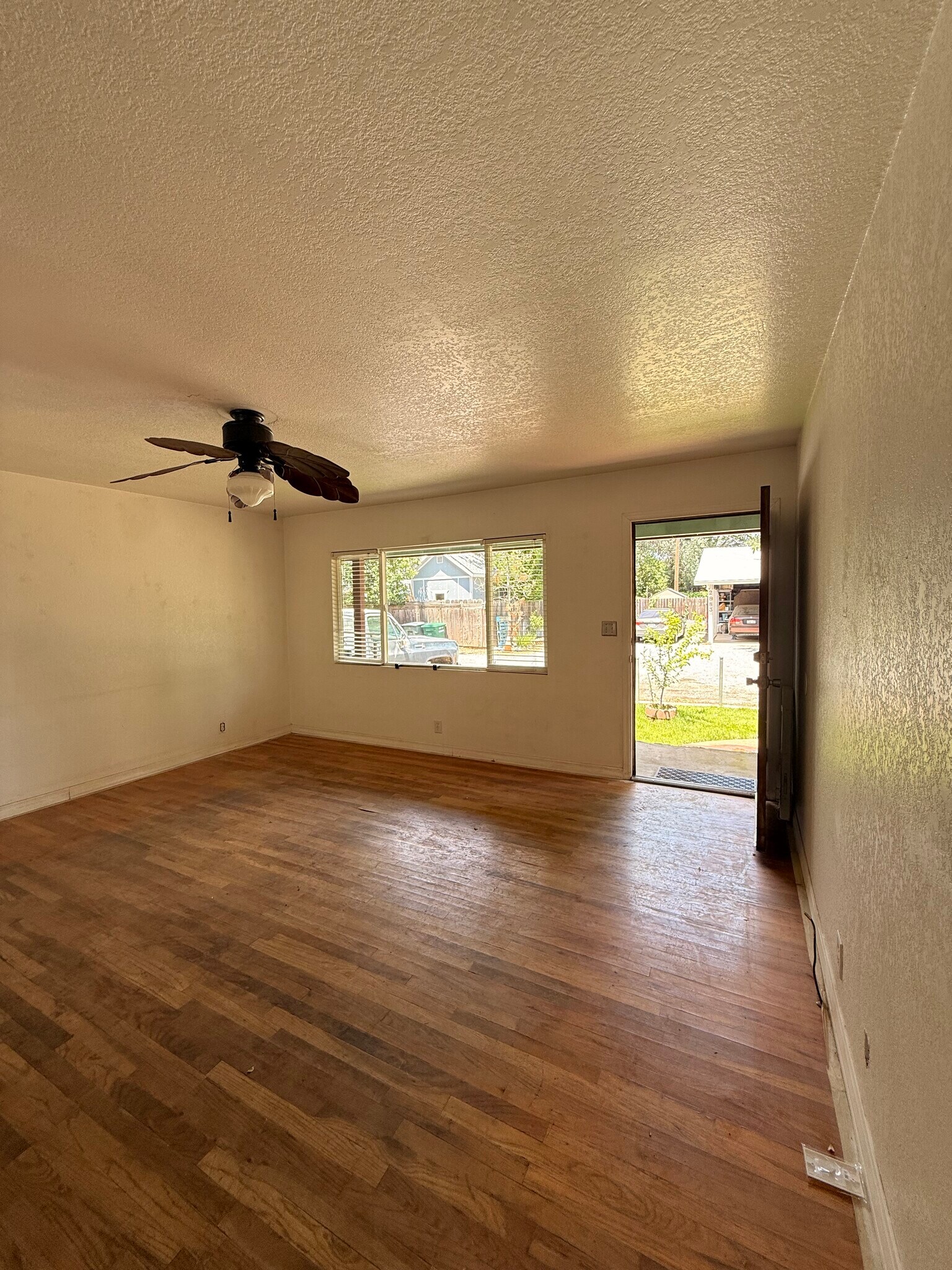 Building Photo - 2893 Reservoir Ln