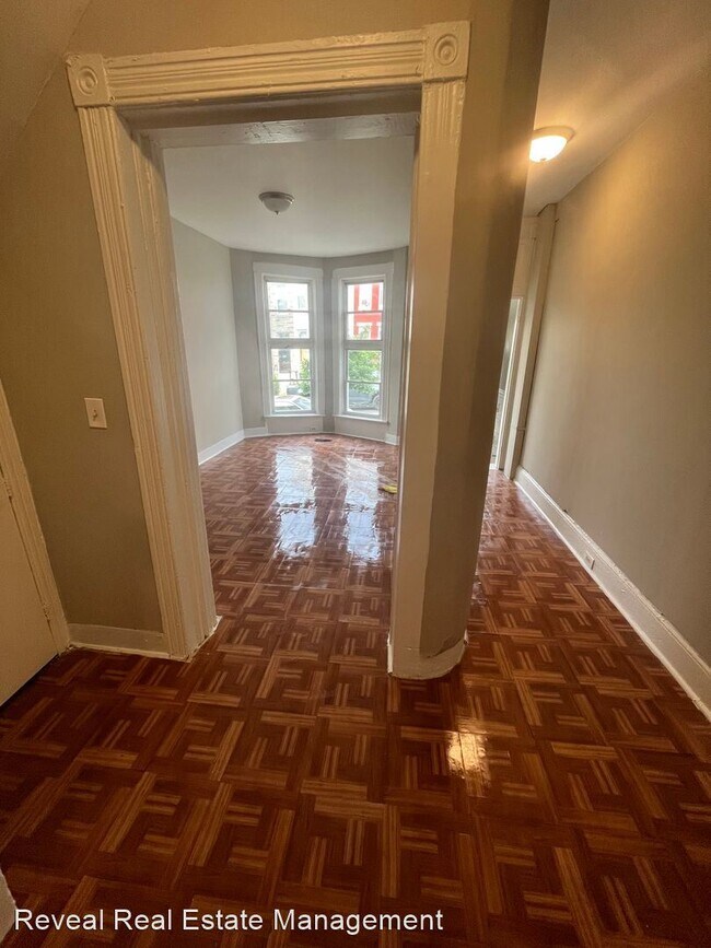 Building Photo - 3 br, 1 bath House - 2841 Parkwood Ave