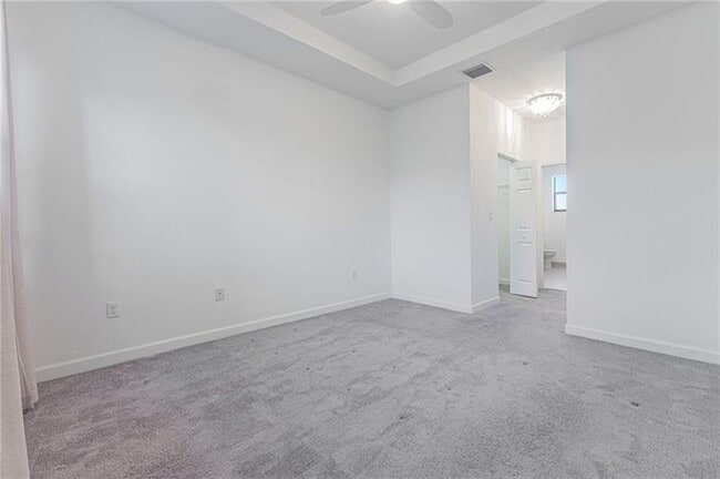 Building Photo - 1616 SW 28th St