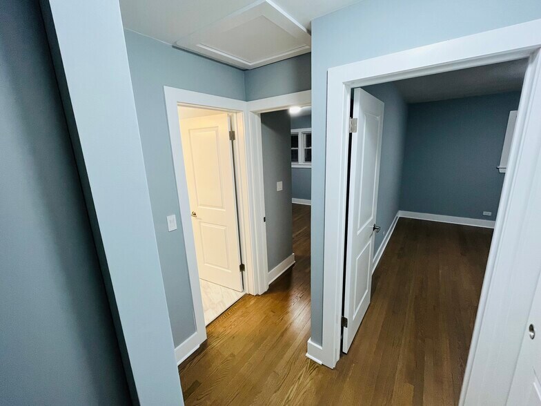 Building Photo - 8212 Kilpatrick Ave