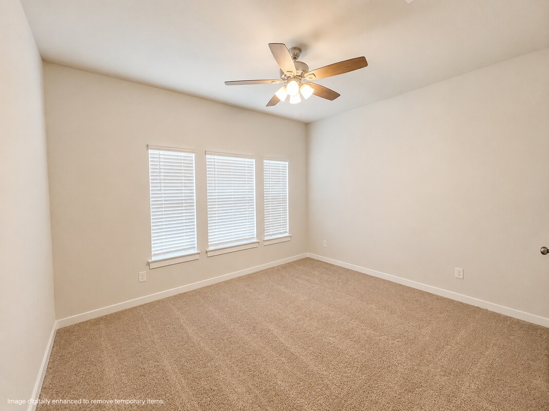 Building Photo - 631 Cari Ln