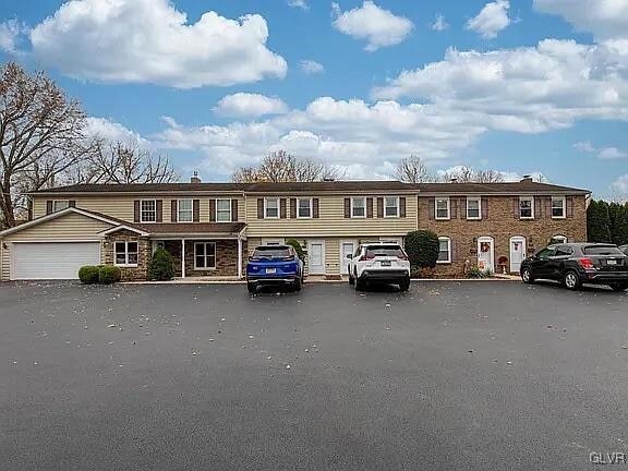 Building Photo - 2080 Johnston Dr