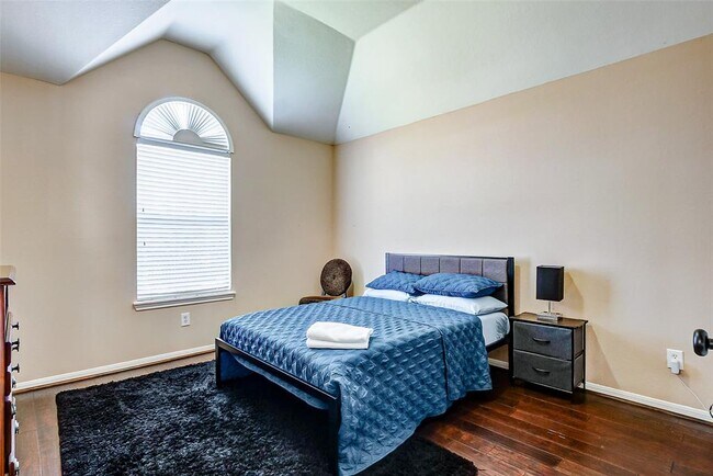 Building Photo - 2143 Hill Canyon Ct
