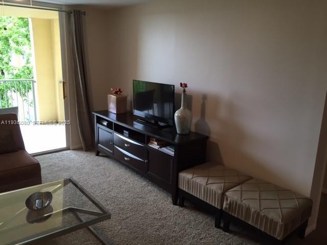 Building Photo - 19555 E Country Club Dr