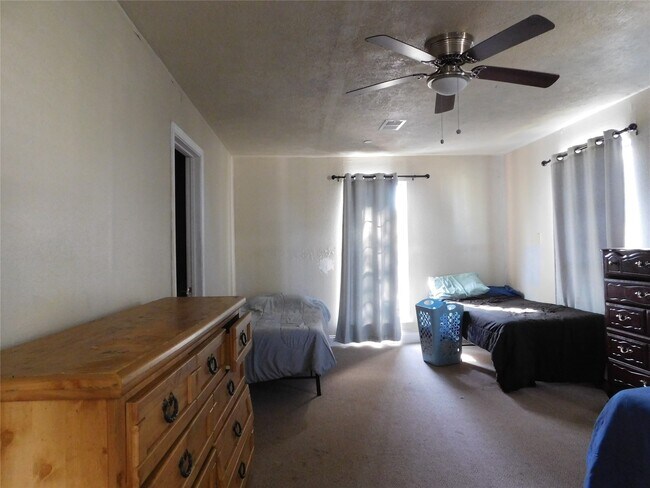 Building Photo - 13203 US-59