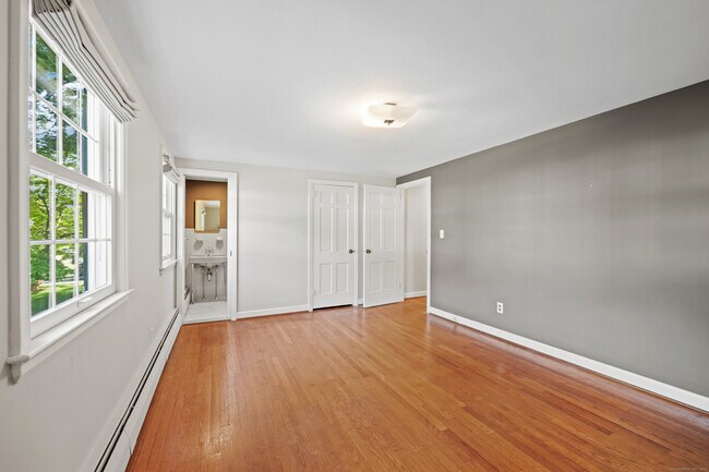 Building Photo - 135 Brookside Rd