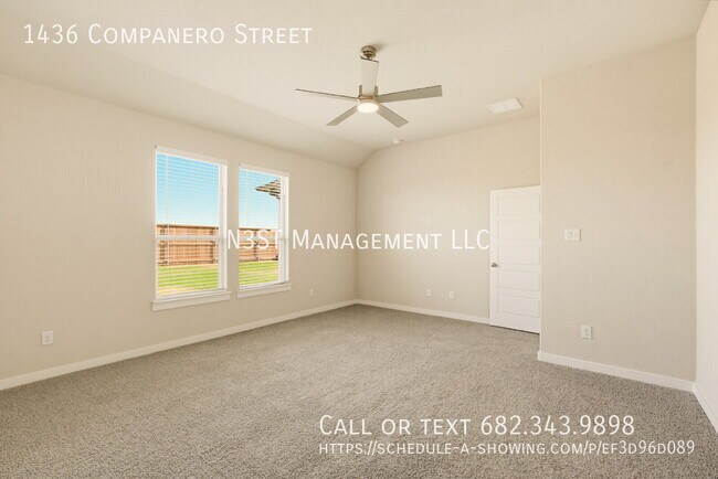 Building Photo - 1436 Companero St