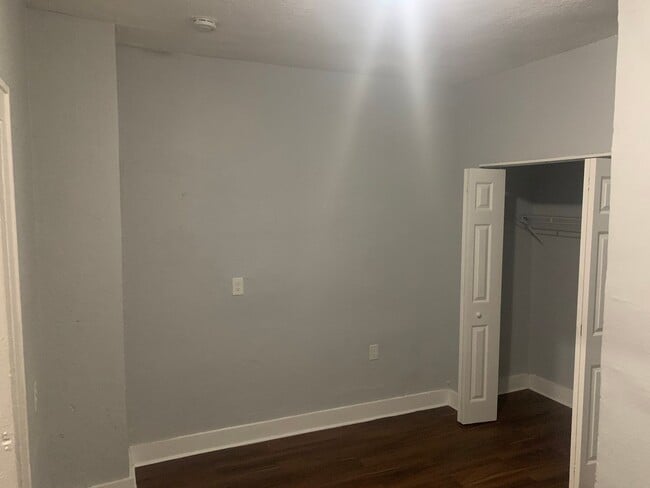 Building Photo - Remodeled Bungalow Ready to Rent $1425