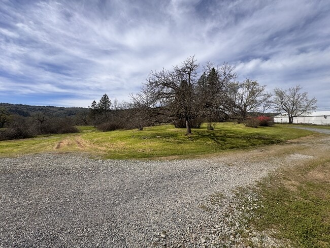 Building Photo - 6452 NE Dole Rd