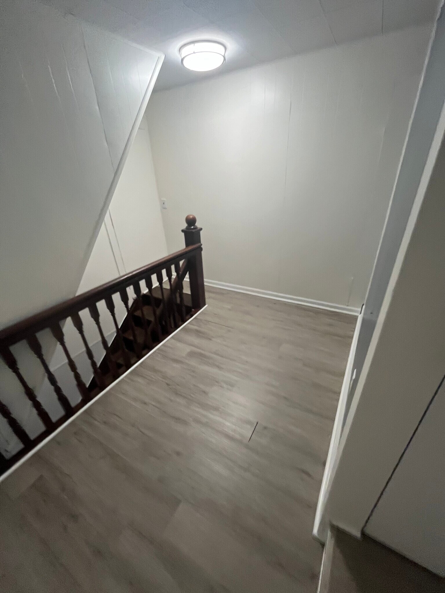 Building Photo - 485 Hillside Ave