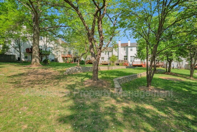 Building Photo - 5824 Wye Oak Commons Ct