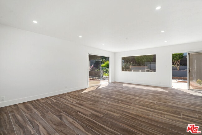 Building Photo - 5266 Veronica St