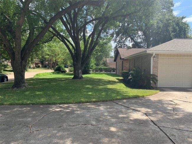 Building Photo - 14403 Locke Ln