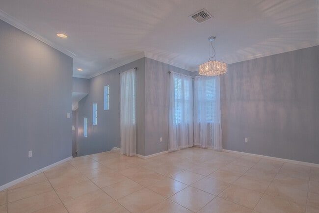 Building Photo - 7522 SW Herrington Ln