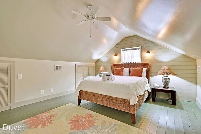 Building Photo - 3 br, 3 bath House - 264 Ashley Avenue B