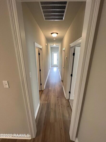 Building Photo - 307 Grassy Meadows Ln