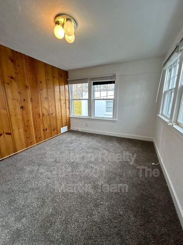 Building Photo - 901 Walker Ave