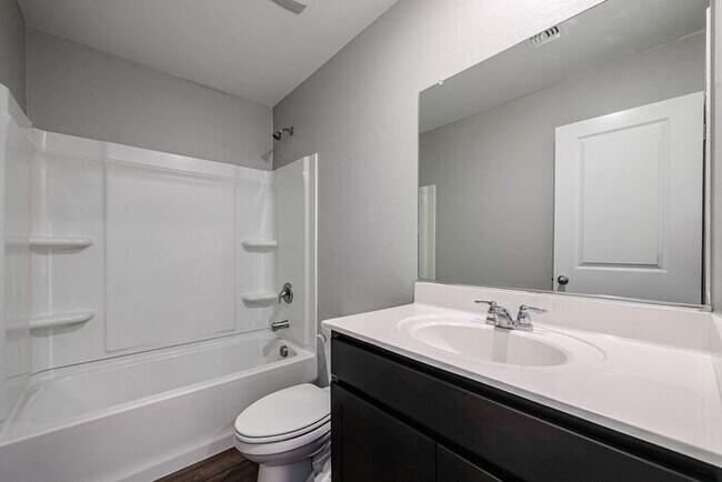 Building Photo - Home in Litchfield Park at Canyon Views! 5...