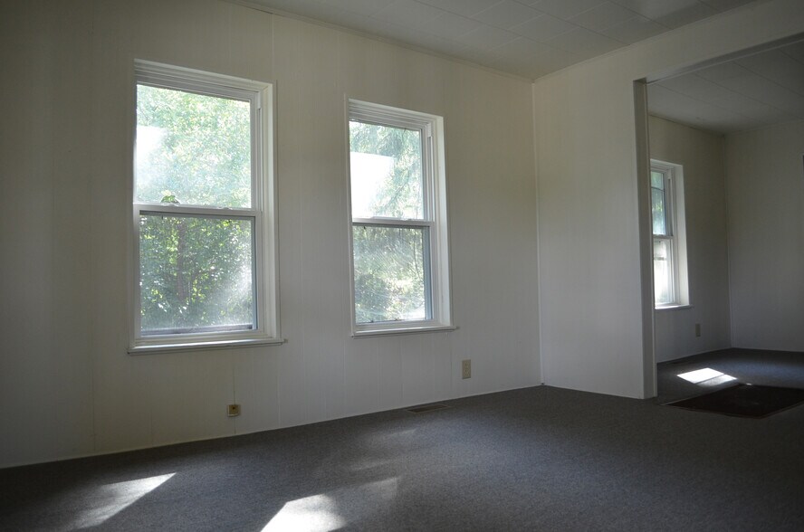 Building Photo - 5144 Washington Rd