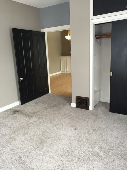 Building Photo - 1420 Church St