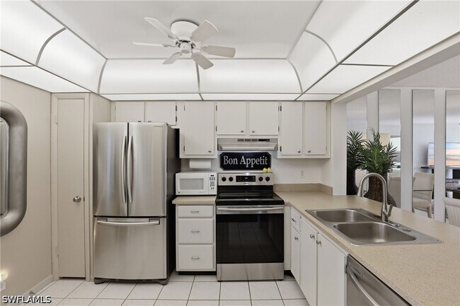 Building Photo - 1086 Forest Lakes Dr