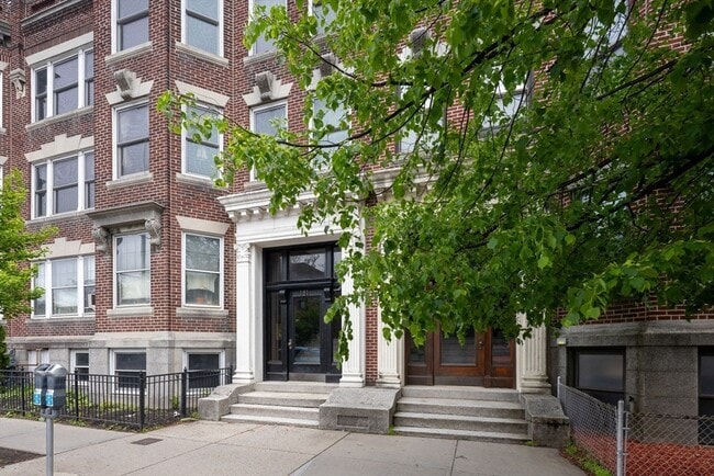 Building Photo - 181 Harvard St