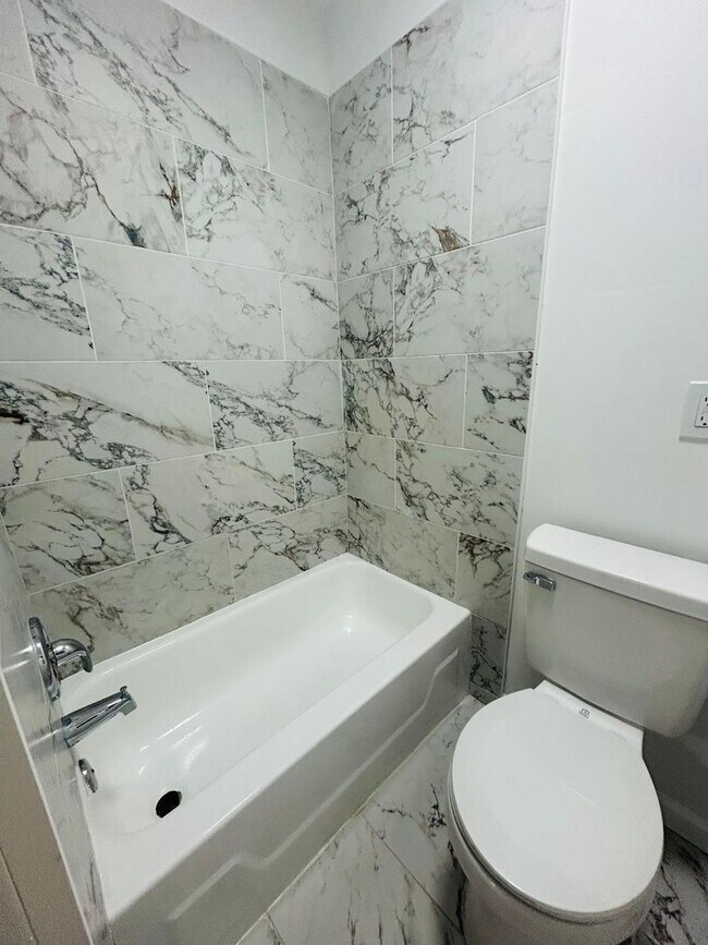 Building Photo - 118 County Rd