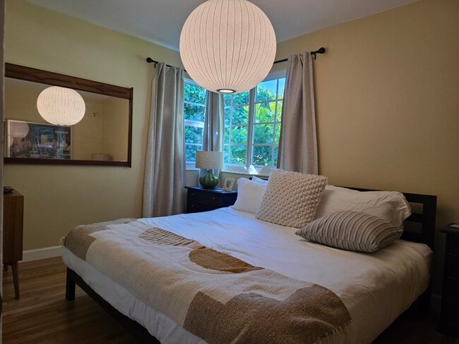 Building Photo - 1118 N K St