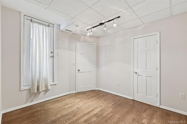 Building Photo - 248 Depew Ave