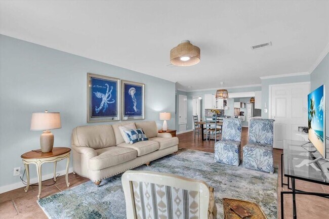 Building Photo - 7300 Sunshine Skyway Ln S