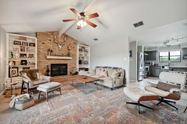 Building Photo - 9209 Rock Way Dr