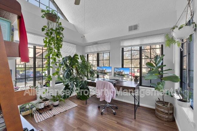 Building Photo - 6011 Curtier Dr