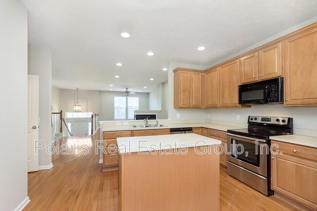 Building Photo - 8333 Clayhurst Dr