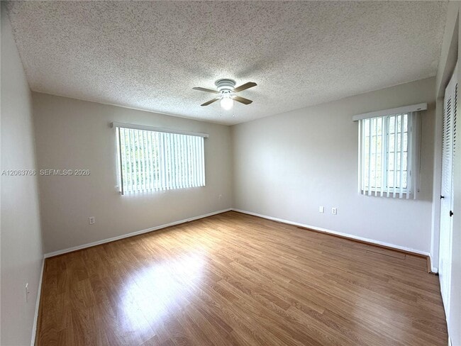Building Photo - 5045 Wiles Rd