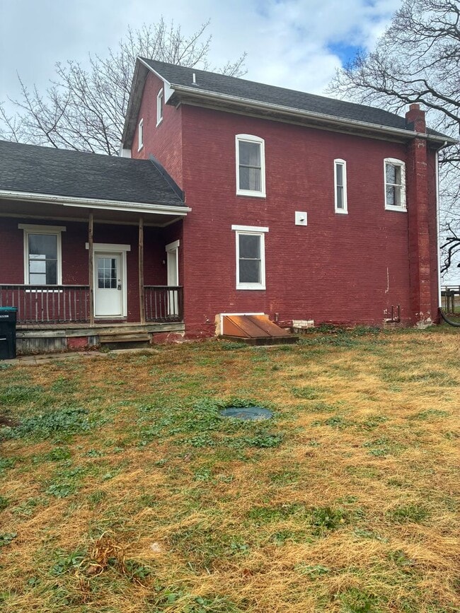 Building Photo - Single Family Home