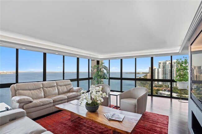 Building Photo - 3301 Bayshore Blvd