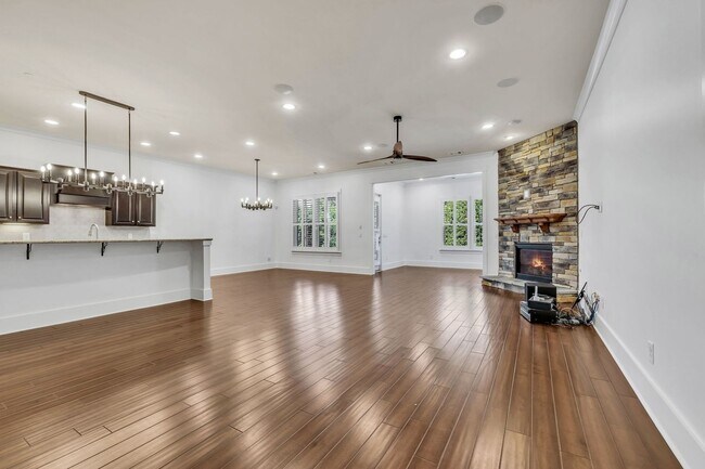 Building Photo - Beautifully maintained and move-in ready, this stunning mostly one-level all-brick home