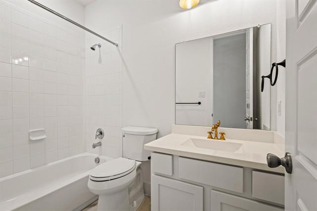 Building Photo - 1506 Snowdrop Dr