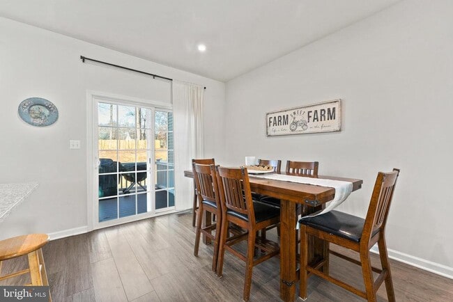 Building Photo - 36023 Coyote Trail