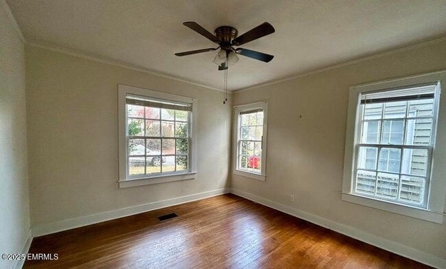 Building Photo - 2331 40th St