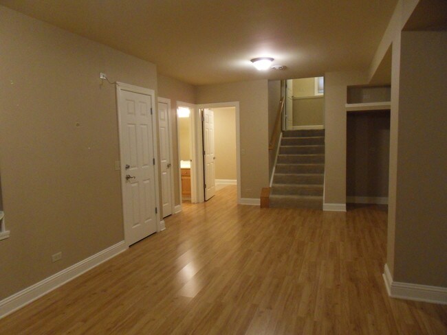 Building Photo - 1326 Walnut Ridge Dr